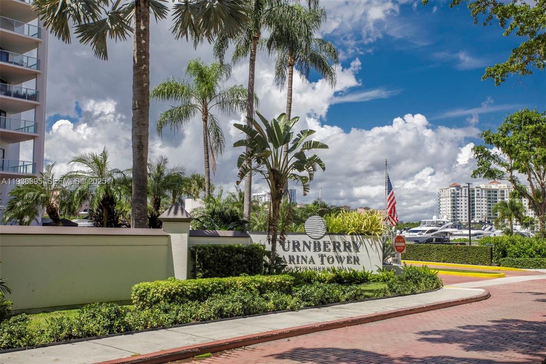 出租: $5,800 (2 贝兹, 2 浴室, 1815 平方英尺)