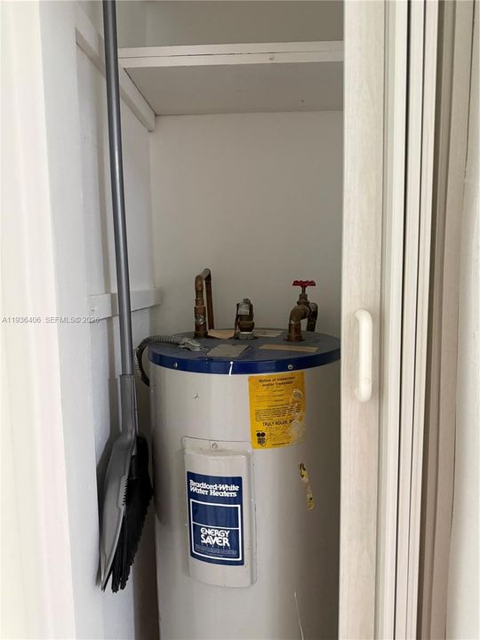 En Venta: $350,000 (2 camas, 1 baños, 866 Pies cuadrados)