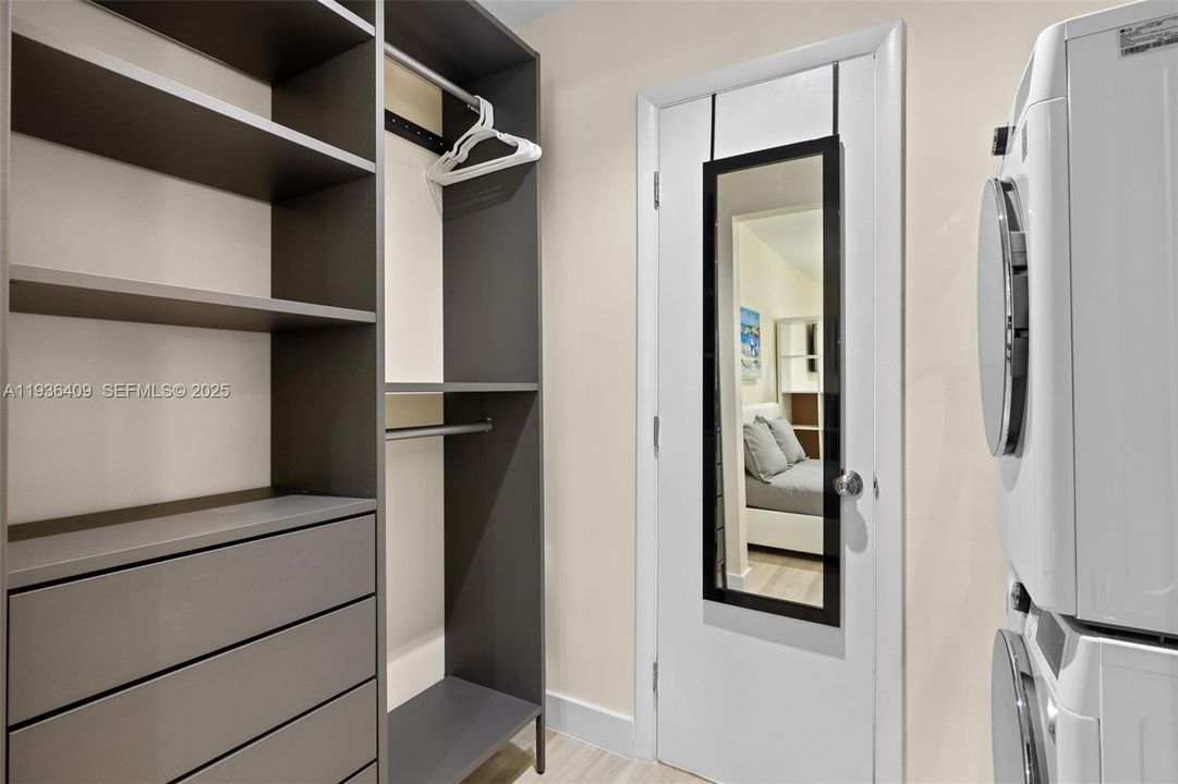 В аренду: $1,950 (0 спален, 1 ванн, 451 Квадратных фут)