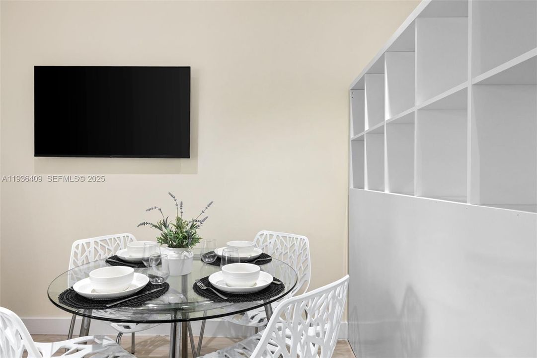 В аренду: $1,950 (0 спален, 1 ванн, 451 Квадратных фут)