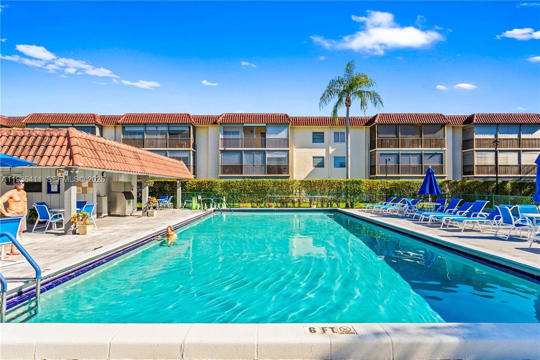 На продажу: $179,900 (2 спален, 2 ванн, 1459 Квадратных фут)