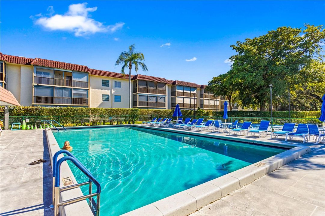 На продажу: $179,900 (2 спален, 2 ванн, 1459 Квадратных фут)