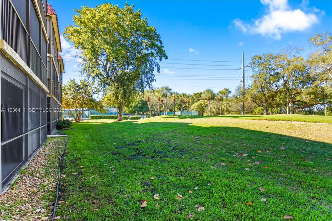 На продажу: $179,900 (2 спален, 2 ванн, 1459 Квадратных фут)