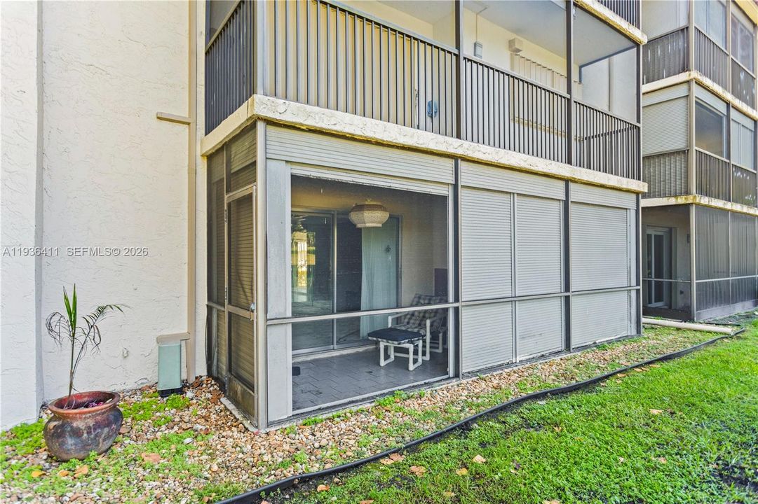 На продажу: $179,900 (2 спален, 2 ванн, 1459 Квадратных фут)