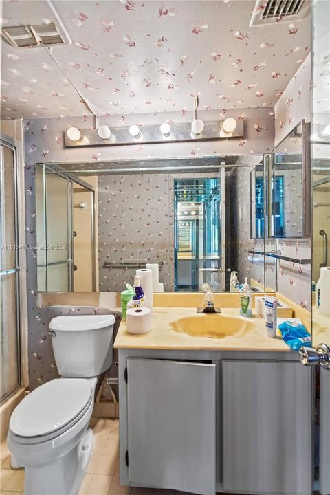 На продажу: $179,900 (2 спален, 2 ванн, 1459 Квадратных фут)