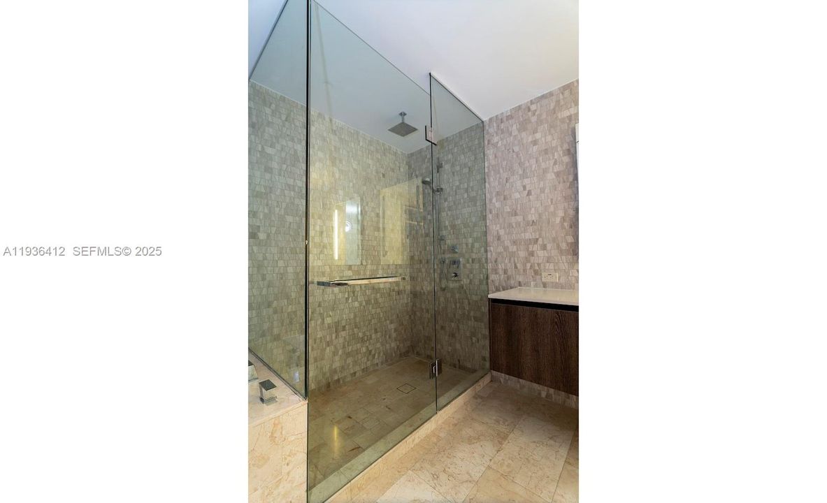 En Venta: $950,000 (2 camas, 2 baños, 1193 Pies cuadrados)