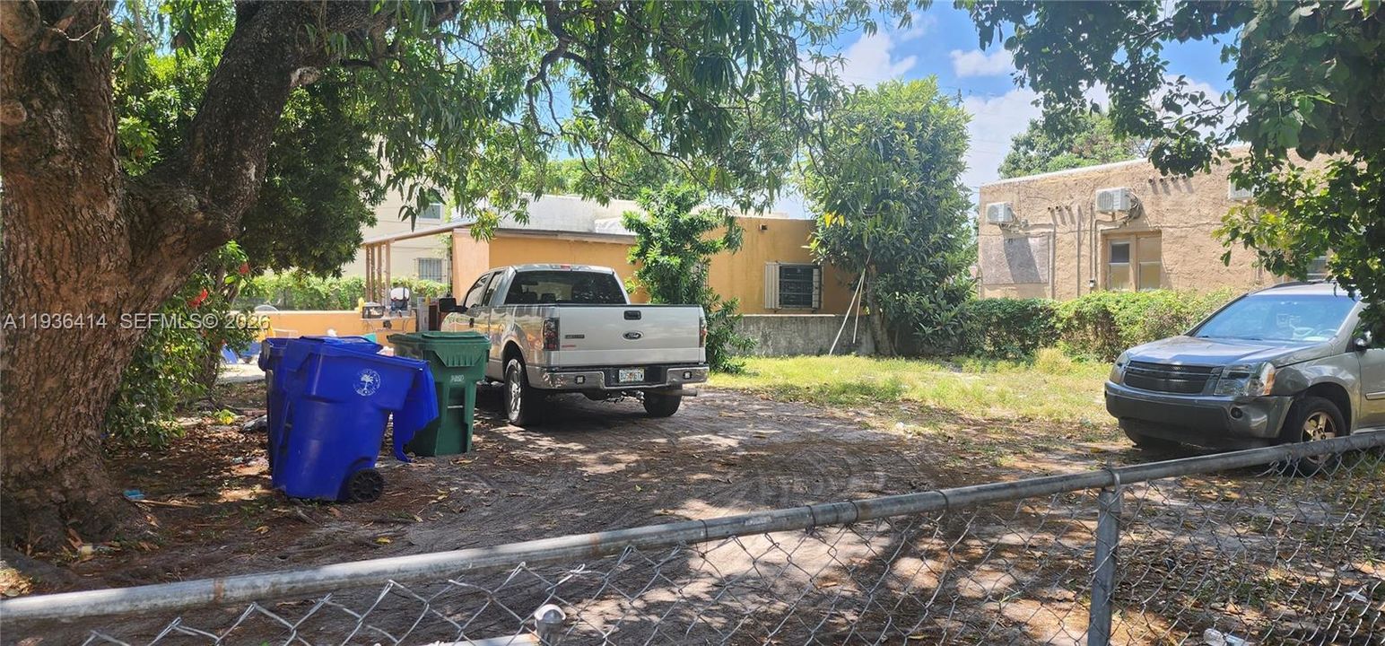 待售: $599,900 (0 贝兹, 0 浴室, 2380 平方英尺)