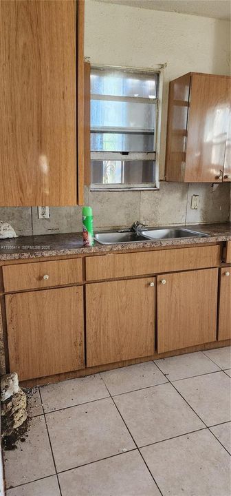 En Venta: $599,900 (0 camas, 0 baños, 2380 Pies cuadrados)