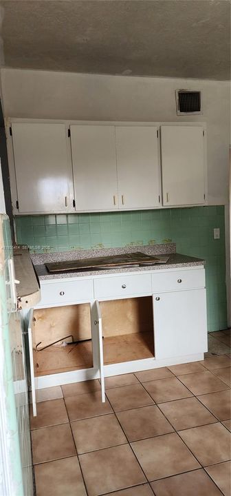 En Venta: $599,900 (0 camas, 0 baños, 2380 Pies cuadrados)