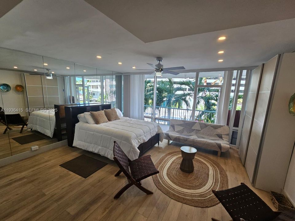 For Sale: $350,000 (0 beds, 1 baths, 480 Square Feet)