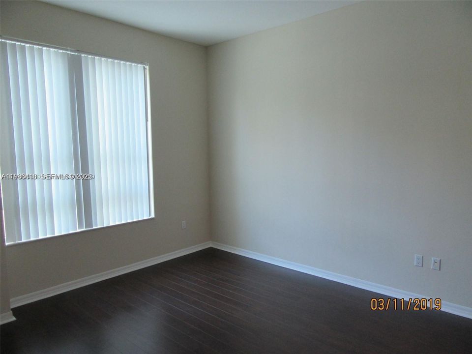 В аренду: $2,900 (1 спален, 1 ванн, 688 Квадратных фут)