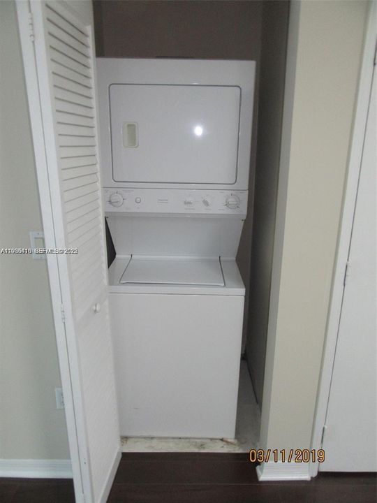 В аренду: $2,900 (1 спален, 1 ванн, 688 Квадратных фут)