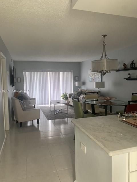 For Rent: $3,650 (1 beds, 1 baths, 850 Square Feet)