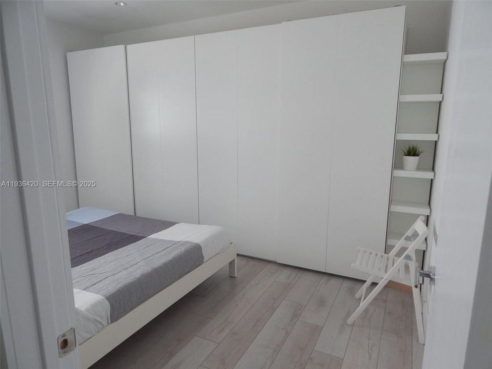 For Rent: $3,500 (2 beds, 2 baths, 1080 Square Feet)