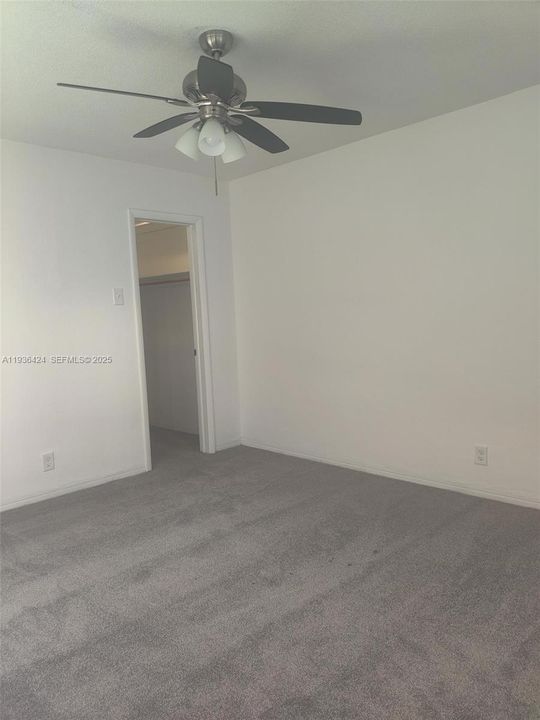 For Rent: $1,400 (1 beds, 1 baths, 101513 Square Feet)