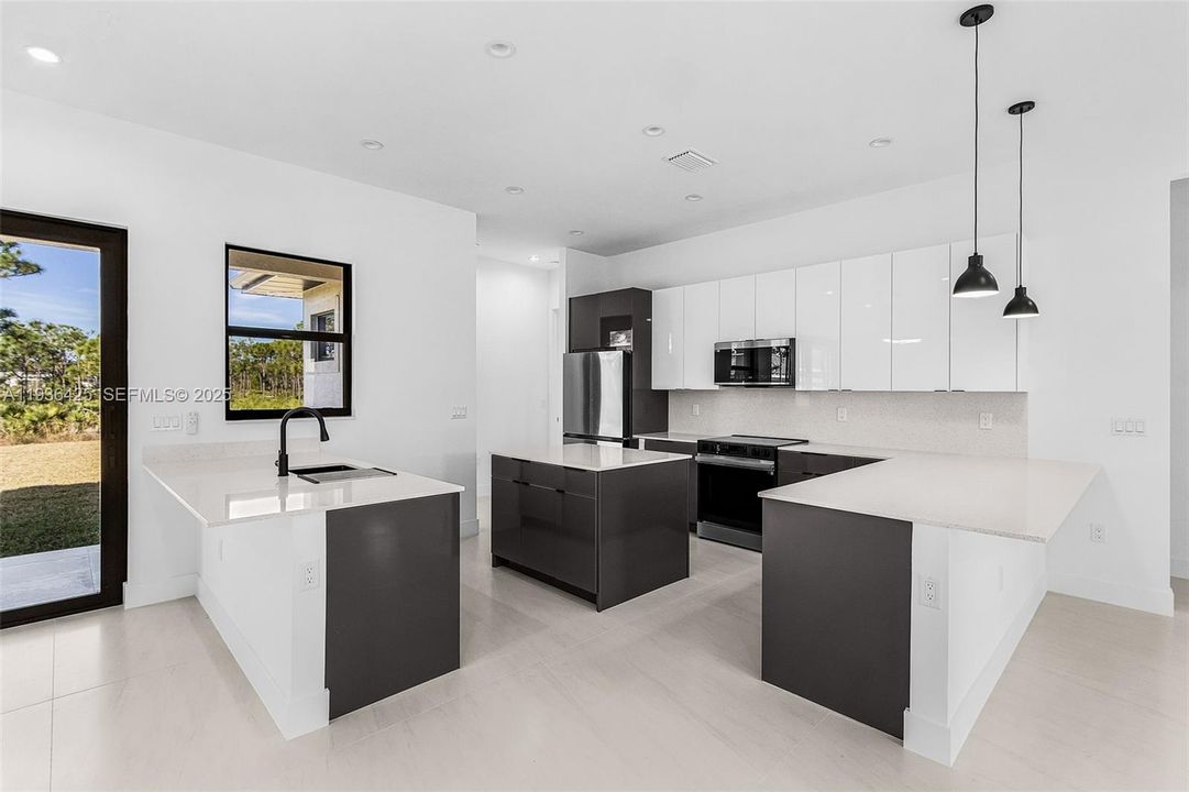 For Sale: $1,000,000 (4 beds, 3 baths, 0 Square Feet)