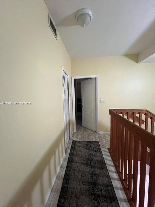 For Sale: $476,000 (2 beds, 2 baths, 1352 Square Feet)