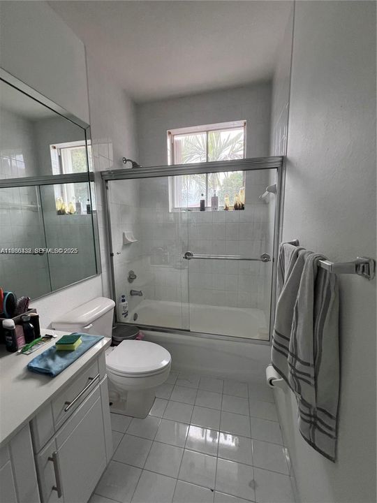 For Sale: $476,000 (2 beds, 2 baths, 1352 Square Feet)