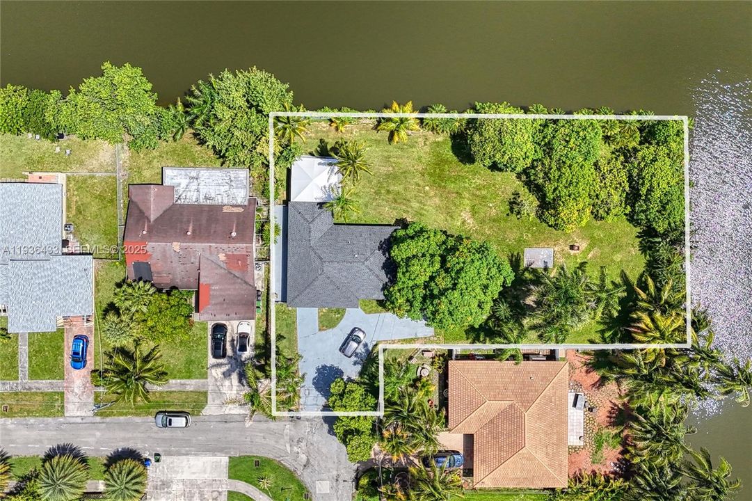 出租: $4,500 (4 贝兹, 2 浴室, 1542 平方英尺)