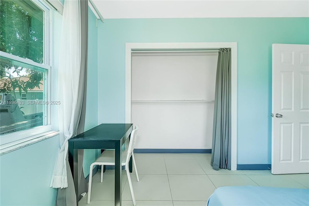 出租: $4,500 (4 贝兹, 2 浴室, 1542 平方英尺)