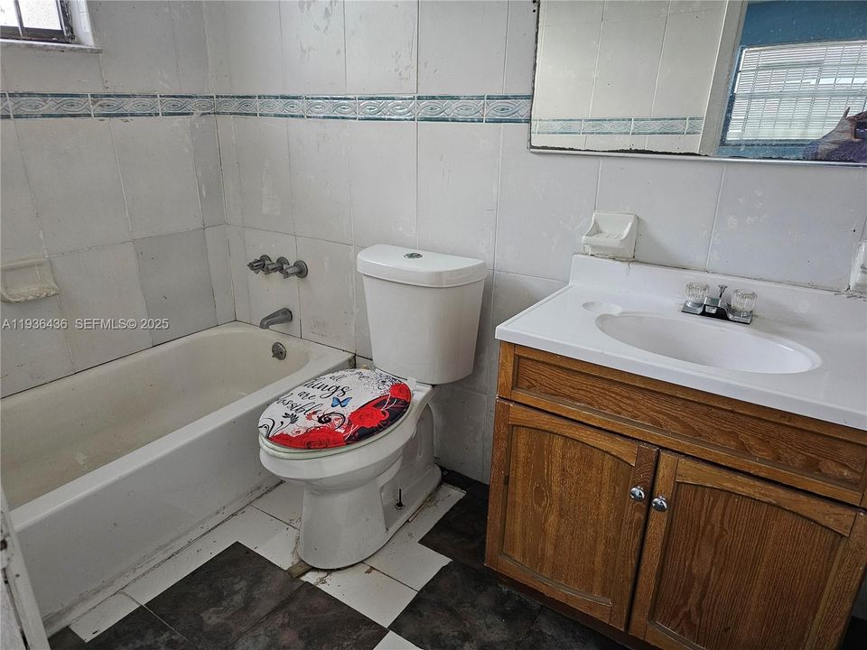 For Sale: $495,000 (4 beds, 2 baths, 1980 Square Feet)