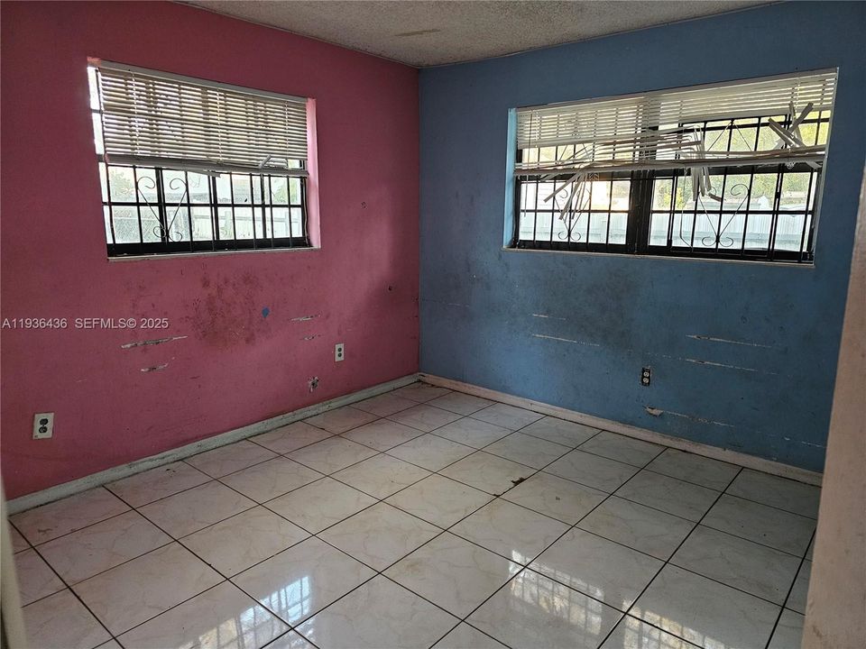 For Sale: $495,000 (4 beds, 2 baths, 1980 Square Feet)