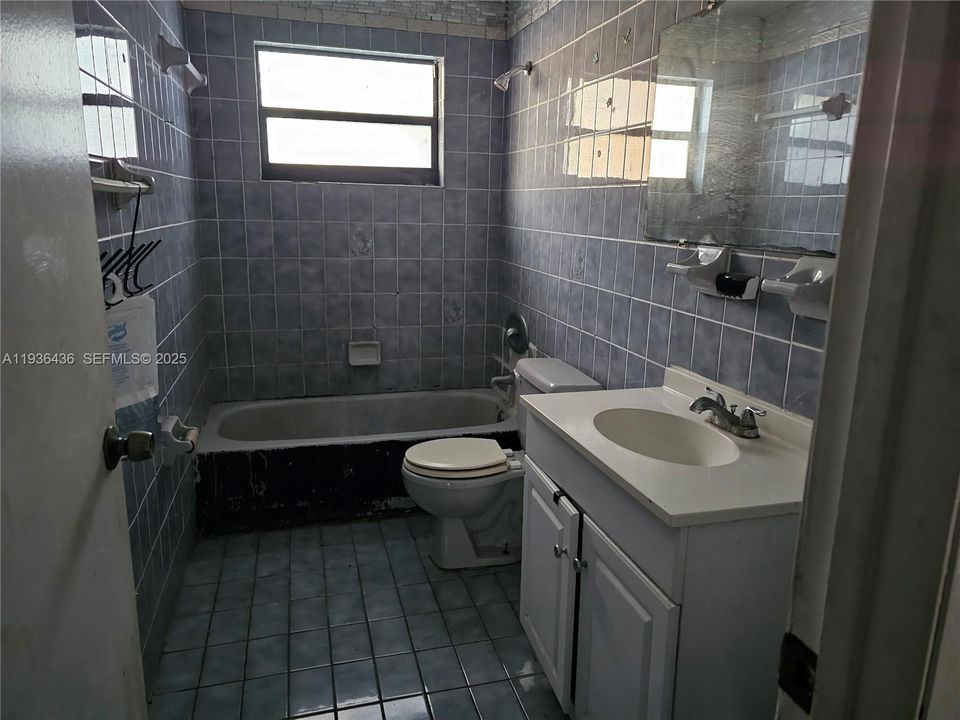 For Sale: $495,000 (4 beds, 2 baths, 1980 Square Feet)