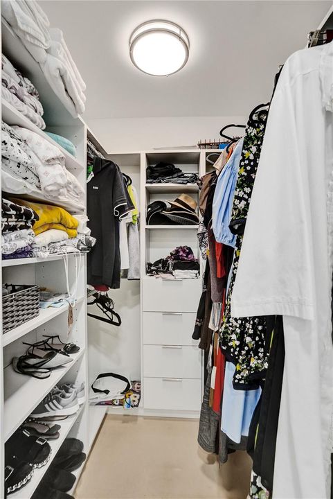 En Venta: $1,748,877 (3 camas, 3 baños, 1979 Pies cuadrados)