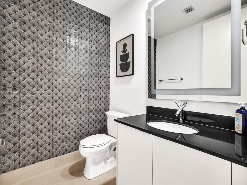 En Venta: $1,748,877 (3 camas, 3 baños, 1979 Pies cuadrados)