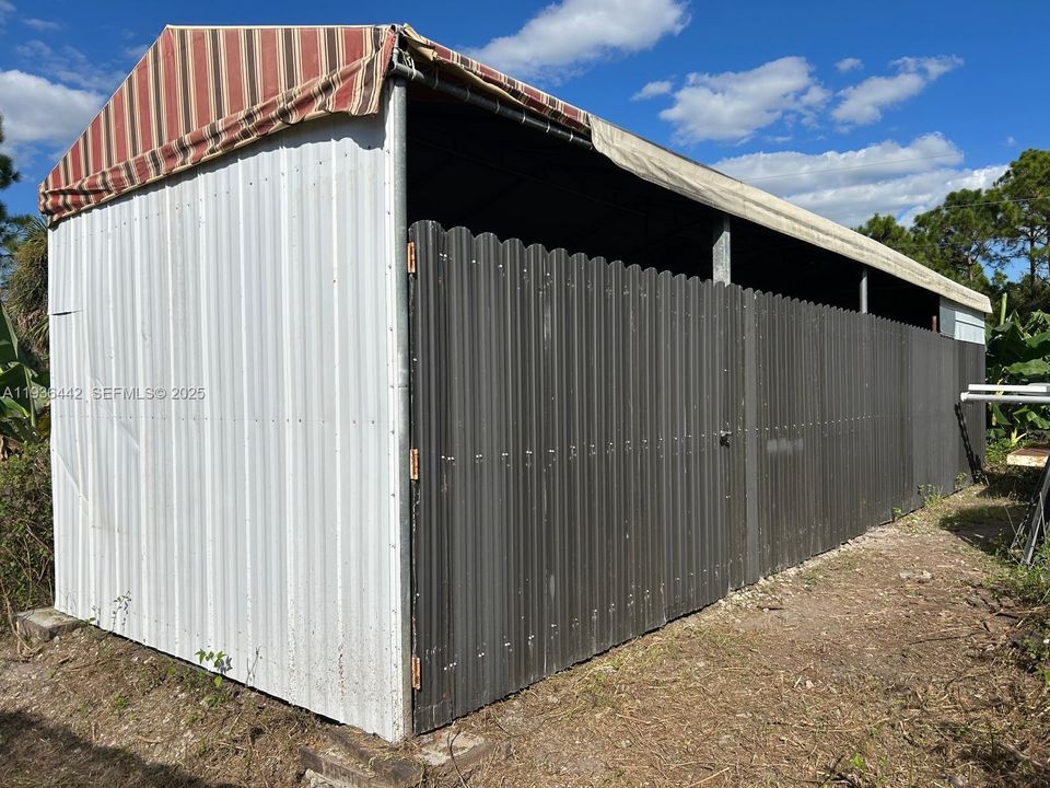 En Venta: $120,000 (1.25 acres)