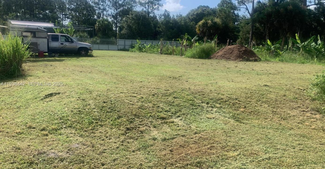 En Venta: $120,000 (1.25 acres)