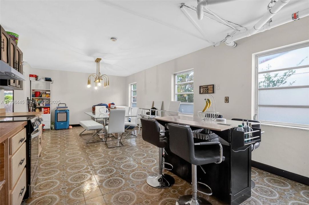 For Rent: $4,850 (5 beds, 2 baths, 3526 Square Feet)