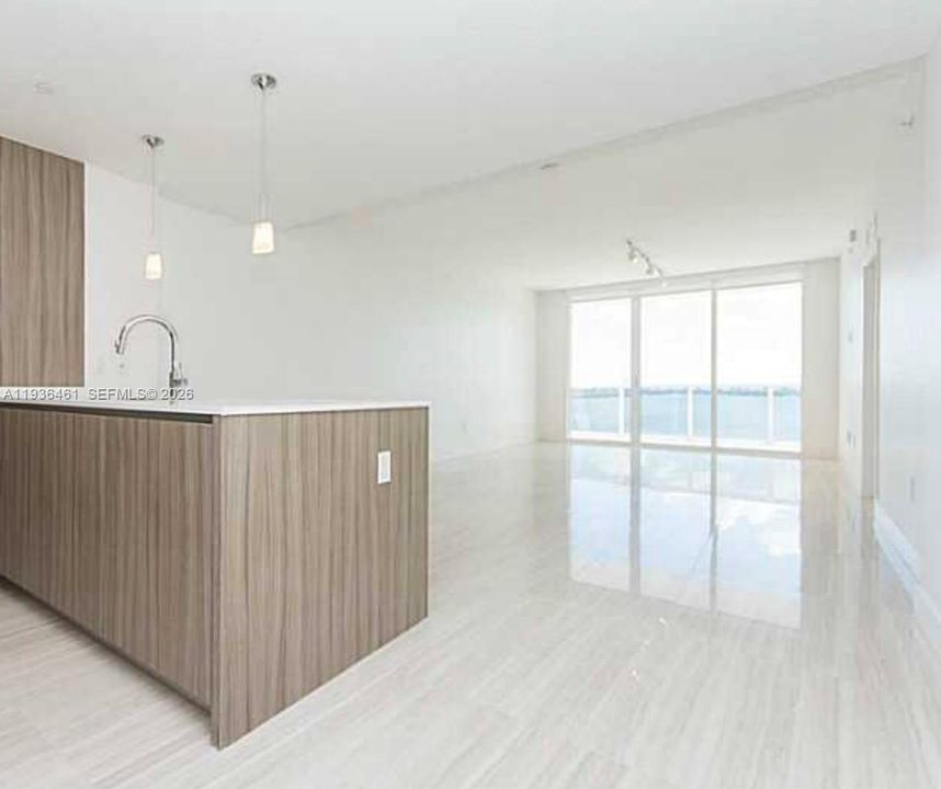 En Renta: $5,650 (3 camas, 3 baños, 1432 Pies cuadrados)