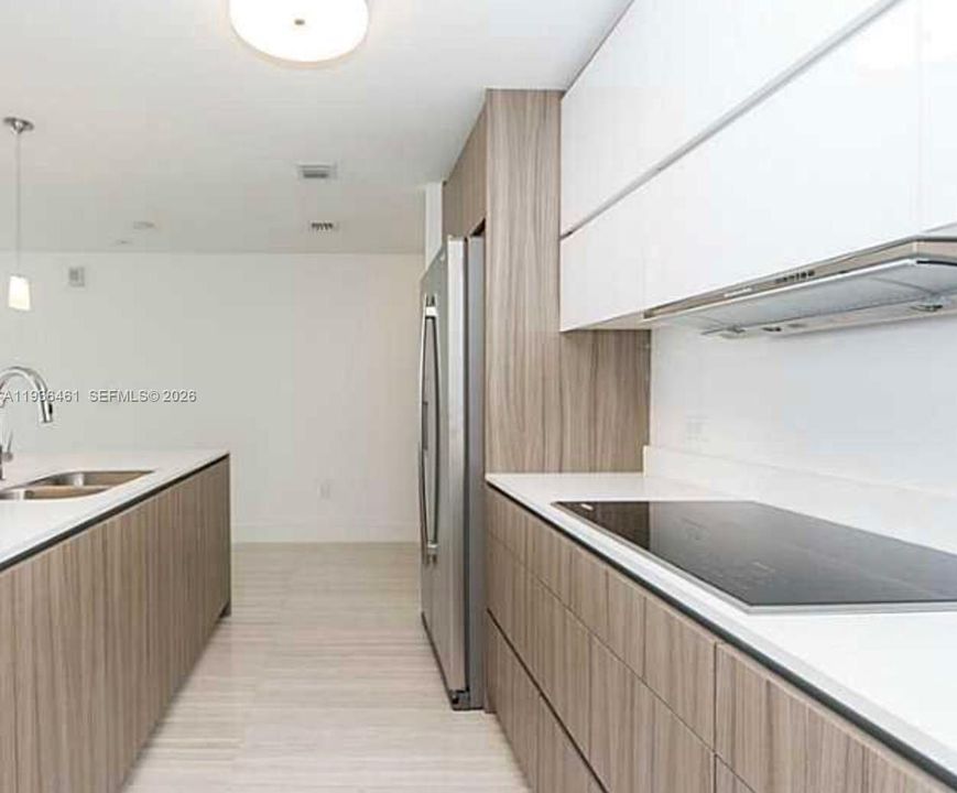 En Renta: $5,650 (3 camas, 3 baños, 1432 Pies cuadrados)