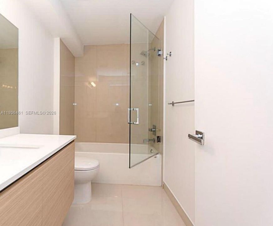 En Renta: $5,650 (3 camas, 3 baños, 1432 Pies cuadrados)