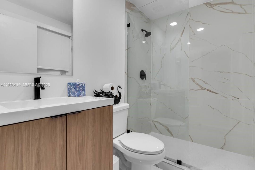 For Rent: $3,200 (4 beds, 3 baths, 1398 Square Feet)