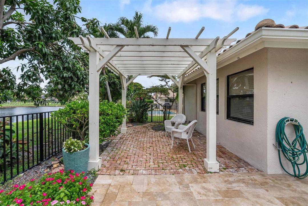 En Venta: $1,450,000 (3 camas, 2 baños, 2854 Pies cuadrados)