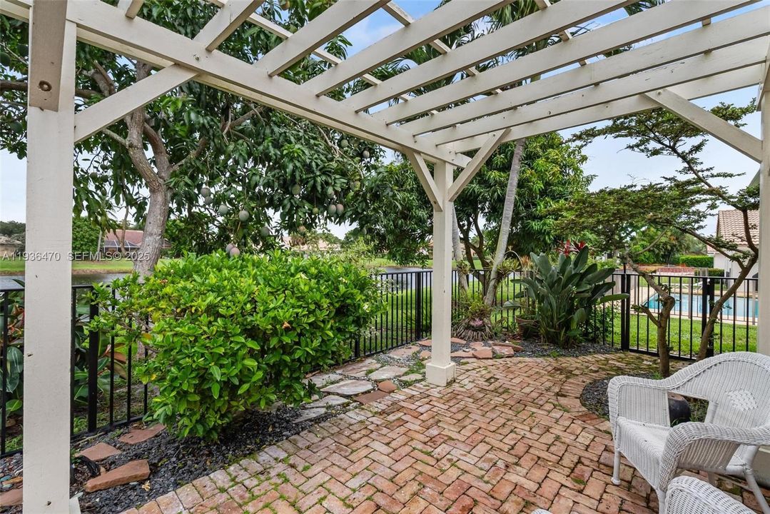 En Venta: $1,450,000 (3 camas, 2 baños, 2854 Pies cuadrados)