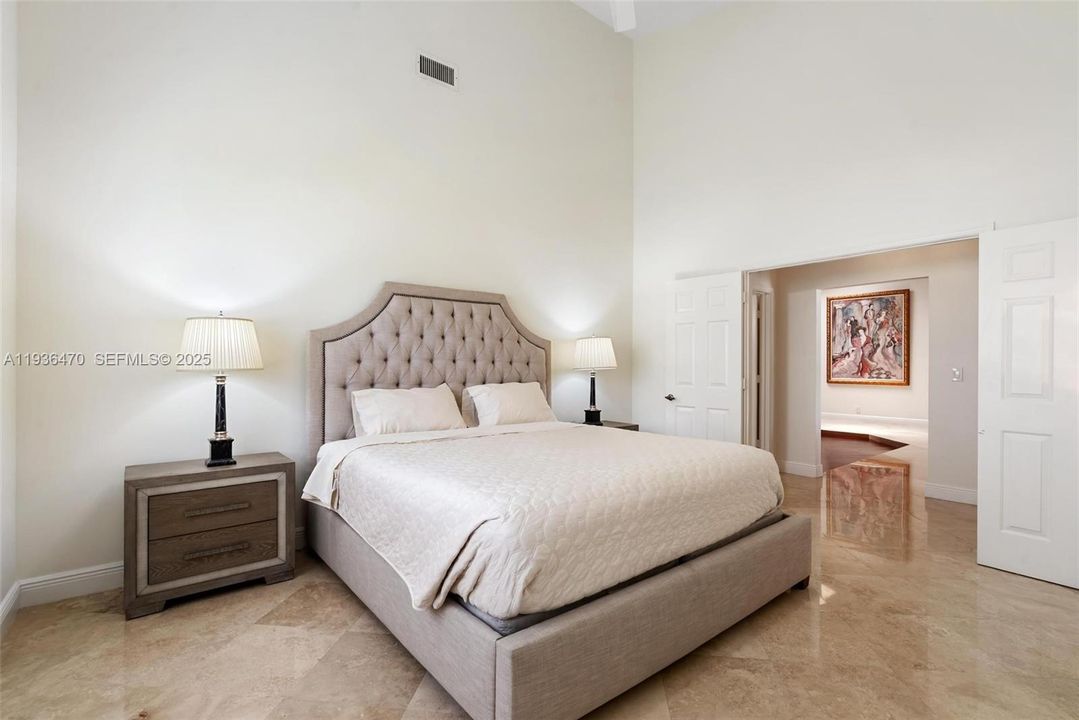 En Venta: $1,450,000 (3 camas, 2 baños, 2854 Pies cuadrados)