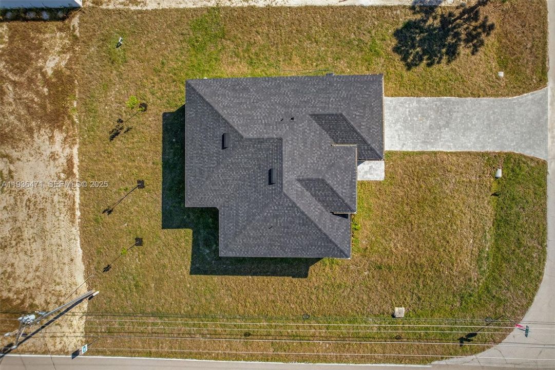 На продажу: $375,000 (3 спален, 2 ванн, 1420 Квадратных фут)