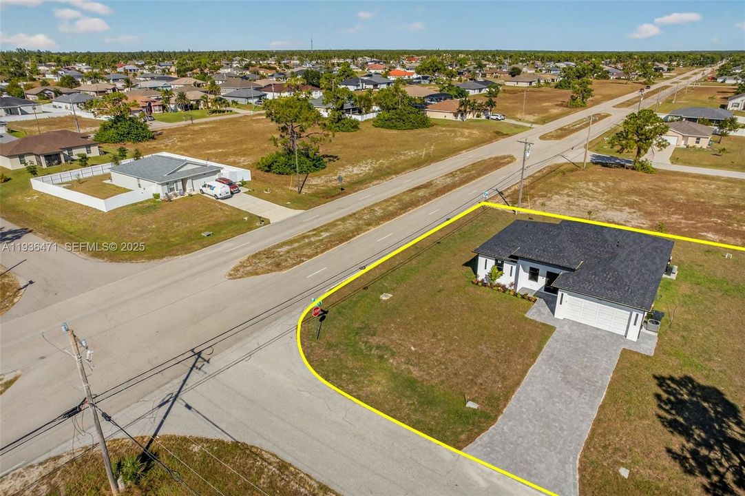 На продажу: $375,000 (3 спален, 2 ванн, 1420 Квадратных фут)