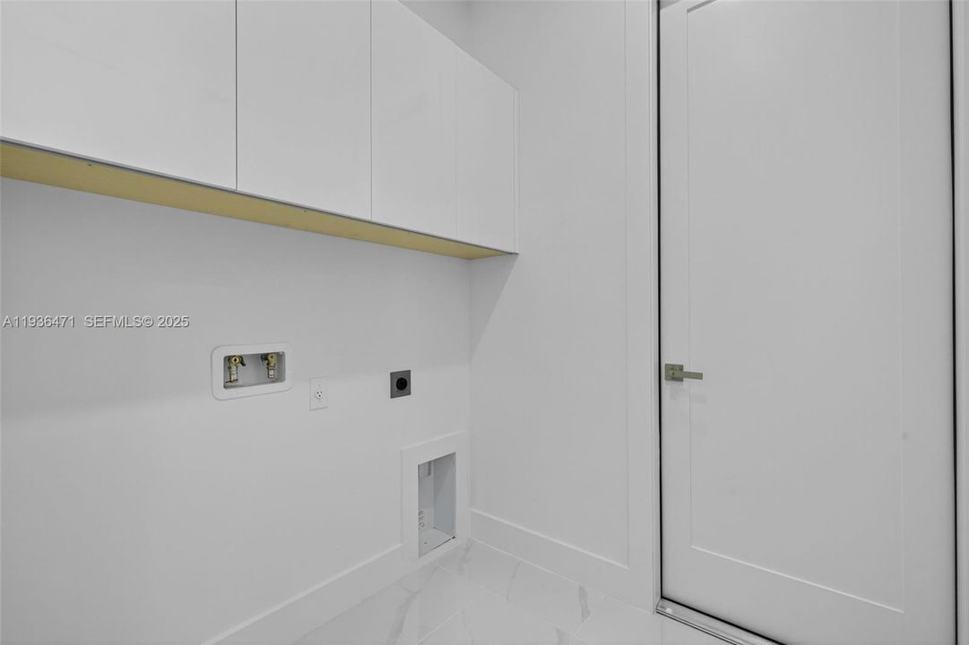 На продажу: $375,000 (3 спален, 2 ванн, 1420 Квадратных фут)