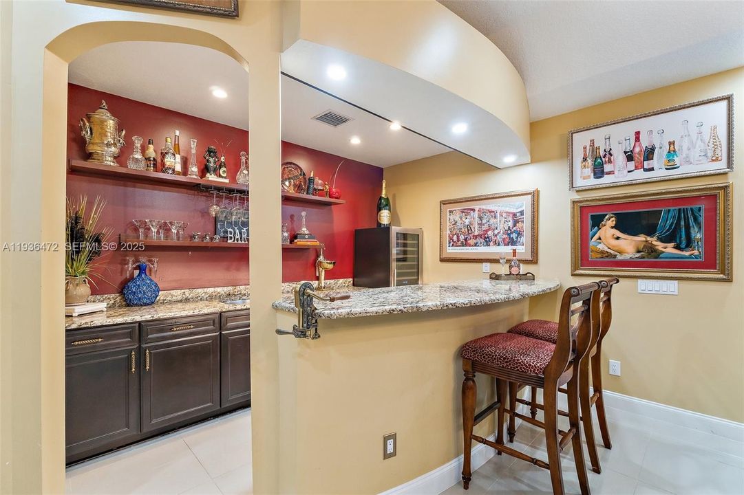 For Sale: $1,395,000 (5 beds, 3 baths, 4555 Square Feet)