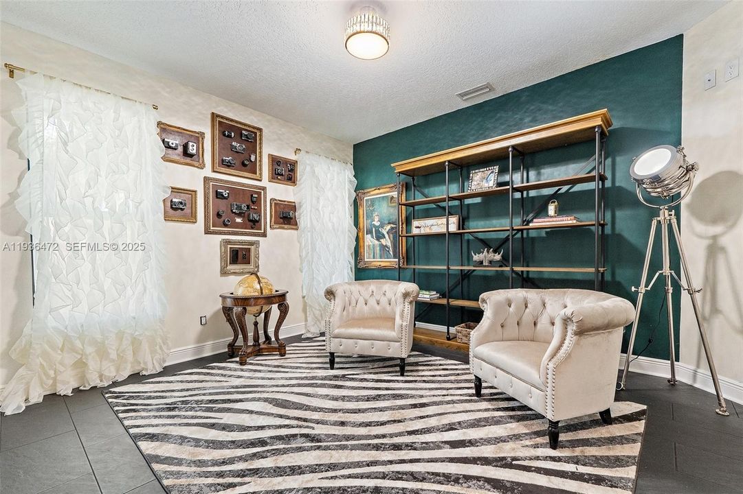 For Sale: $1,395,000 (5 beds, 3 baths, 4555 Square Feet)