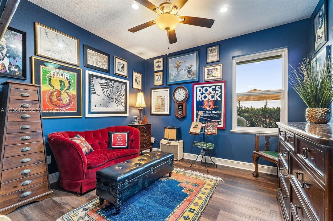 For Sale: $1,395,000 (5 beds, 3 baths, 4555 Square Feet)