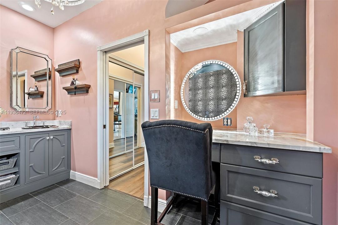 For Sale: $1,395,000 (5 beds, 3 baths, 4555 Square Feet)