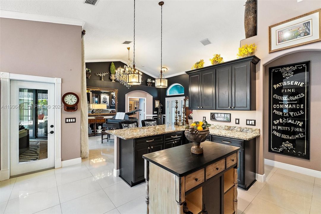 For Sale: $1,395,000 (5 beds, 3 baths, 4555 Square Feet)