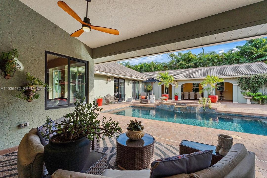 For Sale: $1,395,000 (5 beds, 3 baths, 4555 Square Feet)