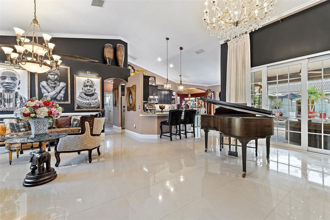 For Sale: $1,395,000 (5 beds, 3 baths, 4555 Square Feet)