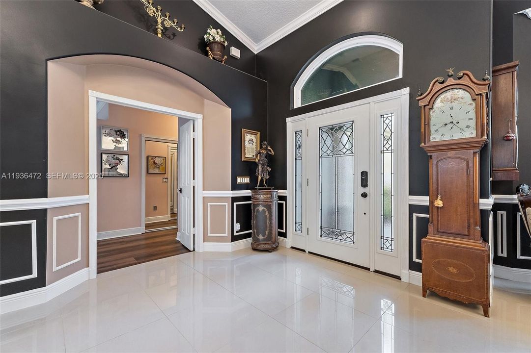 For Sale: $1,395,000 (5 beds, 3 baths, 4555 Square Feet)